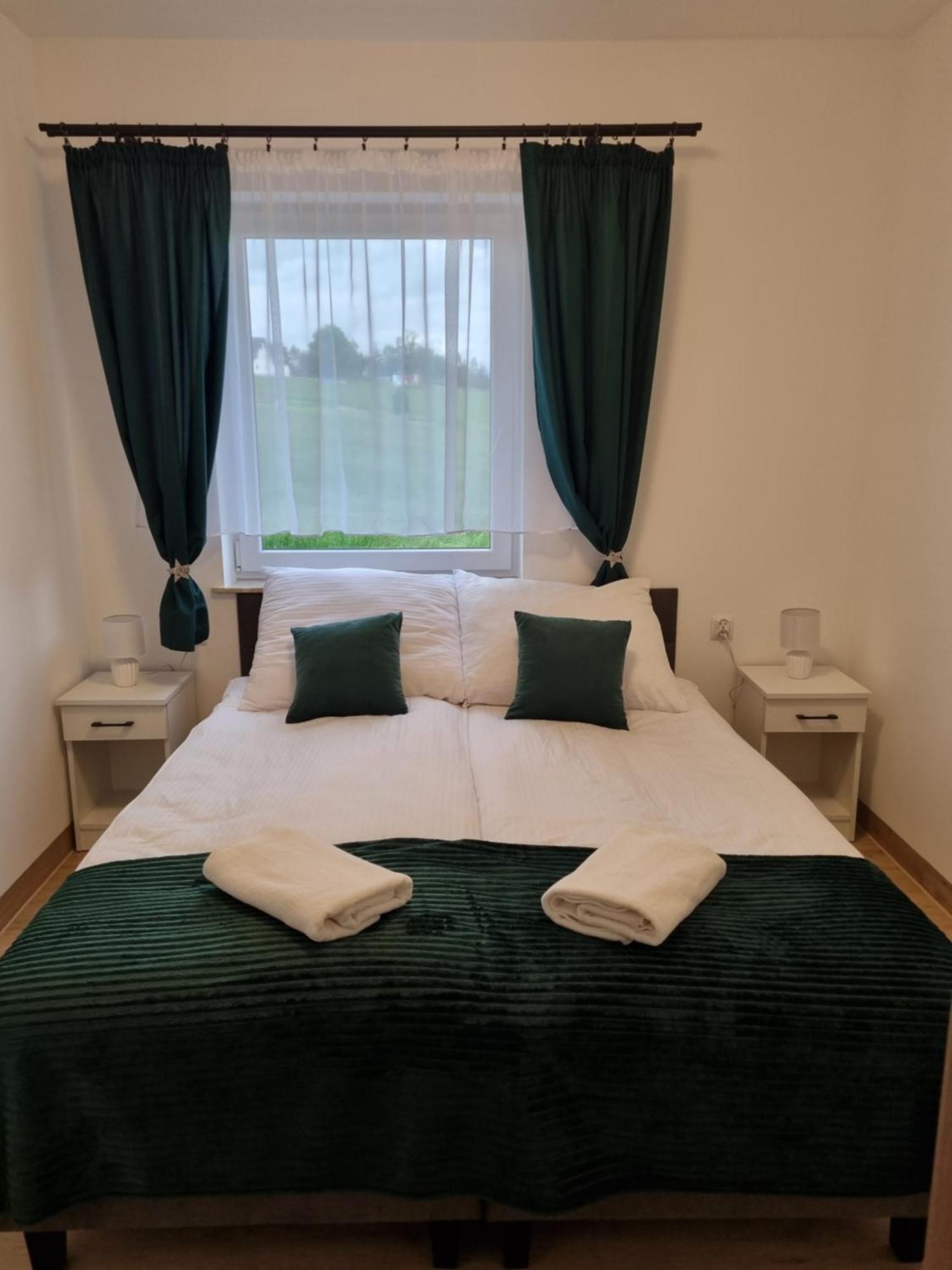 Apartamenty Jelen Pod Grapom Banska Nizna Luaran gambar